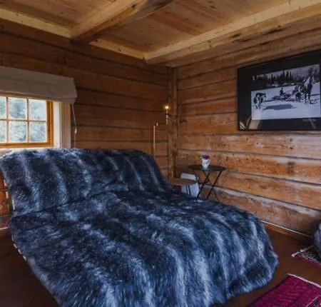 Stokke Gard Burglamping Campsite